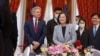 Trung Quốc trừng phạt nhà lập pháp cấp cao của Mỹ vì ông thăm Đài Loan