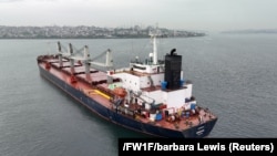 Tàu chở ngũ cốc của Ukraine tại Thổ Nhĩ Kỳ.