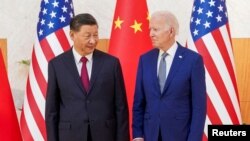 Ông Biden và ông Tập bên lề thượng đỉnh G20, Bali, Indonesia, 2022.