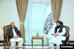 افغآنستان کے لیے پاکستان کے خصوصی نمائندے ،آصف درانی طالبان کے وزیر خارجہ امیر متقی سے ملاقات کر رہے ہیں ، فوٹو 21 ستمبر 2023