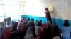طالبان کی جانب سے تعلیم پر پابندی کے باعث لڑکیاں رضاکاروں کی جانب سے چلائے جانے والے ایک خفیہ سکول میں تعلیم حاصل کر رہی ہیں۔