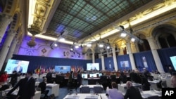 Tổng thư ký NATO Jens Stoltenberg phát biểu tại cuộc họp các ngoại trưởng của khối tại Bucharest, Romania, ngày 30/11/2022.