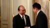 HRW giục Thủ tướng Nhật nêu vấn đề nhân quyền khi tiếp Chủ tịch Nguyễn Xuân Phúc
