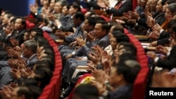 Việc các cơ quan nhà nước tổ chức liên hoan sau các kỳ họp rất phổ biến ở Việt Nam, chi phí cho các tiệc tùng này thường được trích ra từ ngân sách nhà nước. (Ảnh tư liệu)