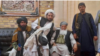 متعدد افغان صوبائی دارالحکومتوں پر طالبان کا کنٹرول؛ ہرات کے کمانڈر کی گرفتاری اور رہائی
