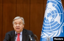 اقوام متحدہ کے سیکرٹری جنرل گوتریس بغداد میں ایک نیوز کانفرنس سے خطاب کررہے ہیں۔ یکم مارچ 2023