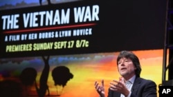 Đạo diễn Ken Burns ra mắt phim "The Vietnam War" ngày 30/7/2017.