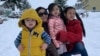 Mỹ: Chồng Việt xin cộng đồng cầu nguyện cho vợ nhiễm COVID nặng trở về với 3 con