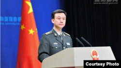 Phát ngôn viên Bộ Quốc phòng Trung Quốc Ngô Khiêm.