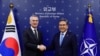 Tổng thư ký NATO đến Hàn Quốc để tăng cường quan hệ ở châu Á