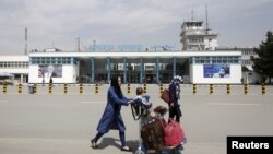 کابل انٹرنیشنل ایئرپورٹ۔ فائل فوٹو