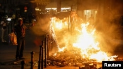 پیرس میں فسادات کے دوران آتشزدگی کا ایک منظر، فوٹو رائٹرز 30 جون 2023