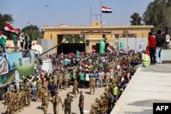مصر نے رفح کراسنگ کے راستے فلسطینیوں کا اںخلا روکنے کے لیے بڑی تعداد میں فوجی تعینات کر دیے ہیں۔ 20 اکتوبر 2023