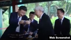 Ông Nguyễn Phú Trọng và nguyên thủ Trung Quốc trong buổi tiệc trà hôm 13/11.
