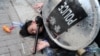Hong Kong: Cảnh sát đụng độ người biểu tình ủng hộ người Uighur