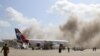عدن ایئر پورٹ پر حملے میں 25 افراد کی ہلاکت، یمنی حکومت کا حوثی باغیوں پر الزام 