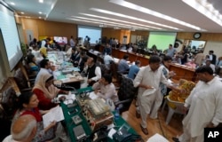 الیکشن کمیشن آف پاکستان نے انتخابی پروگرام کا شیڈیول جاری کر دیا ہے ۔ فائل فوٹو الیکشن کمیشن پاکستان) 2018 اے پی(