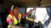 گلابن: تھر کی ڈمپر ٹرک ڈرائیور 