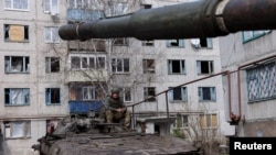Lính Ukraine ở thành phố bị tàn phá Bakhmut