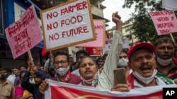 بھارت میں 2021 میں کسانوں کے مظاہروں کا ایک منظر۔ فائل فوٹو۔