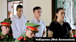 Ba trong số các bị cáo tại toà ở Hà Tĩnh hôm 14/9, (từ trái) Nguyễn Quốc Thành, Trần Đình Trường và Nguyễn Thị Thuý Hoà, nhận án tù từ 5 năm đến 7 năm 6 tháng. (Ảnh chụp màn hình VnExpress)