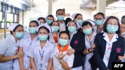 عالمی ادارہ صحت کی رپورٹ کے مطابق بھارت اور فلپائن میں اندرون ملک نرسوں کی قلت ہے لیکن بیرون ملک بھارتی و فلپائنی نرسوں کی بھرمار ہے۔ (فائل فوٹو)