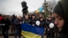 Người Ukraina phản ứng trước hành động định sát nhập Crimea của Nga