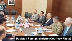  پاکستان اور امریکی وفود نے افغان امن سمیت خطے کی صورتحال پر تبادلہ خیال کیا۔ 