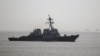 خلیج فارس: امریکی بحریہ کا قریب آتے ایرانی بحری جہاز کو انتباہ 