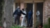 Phát hiện hơn 90 người nhồi nhét trong nhà ở Houston, nghi là buôn người 